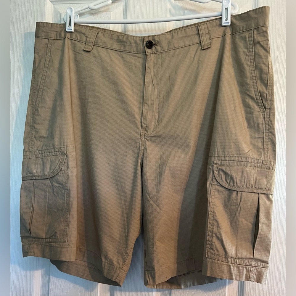 Men’s Tan Cotton Shorts SZ 44